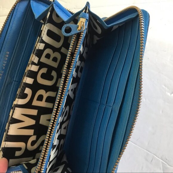 Marc Jacobs Pebble Leather Blue Supply Bi Fold Wallet Organizer Large Zip Bag - Picture 10 of 15